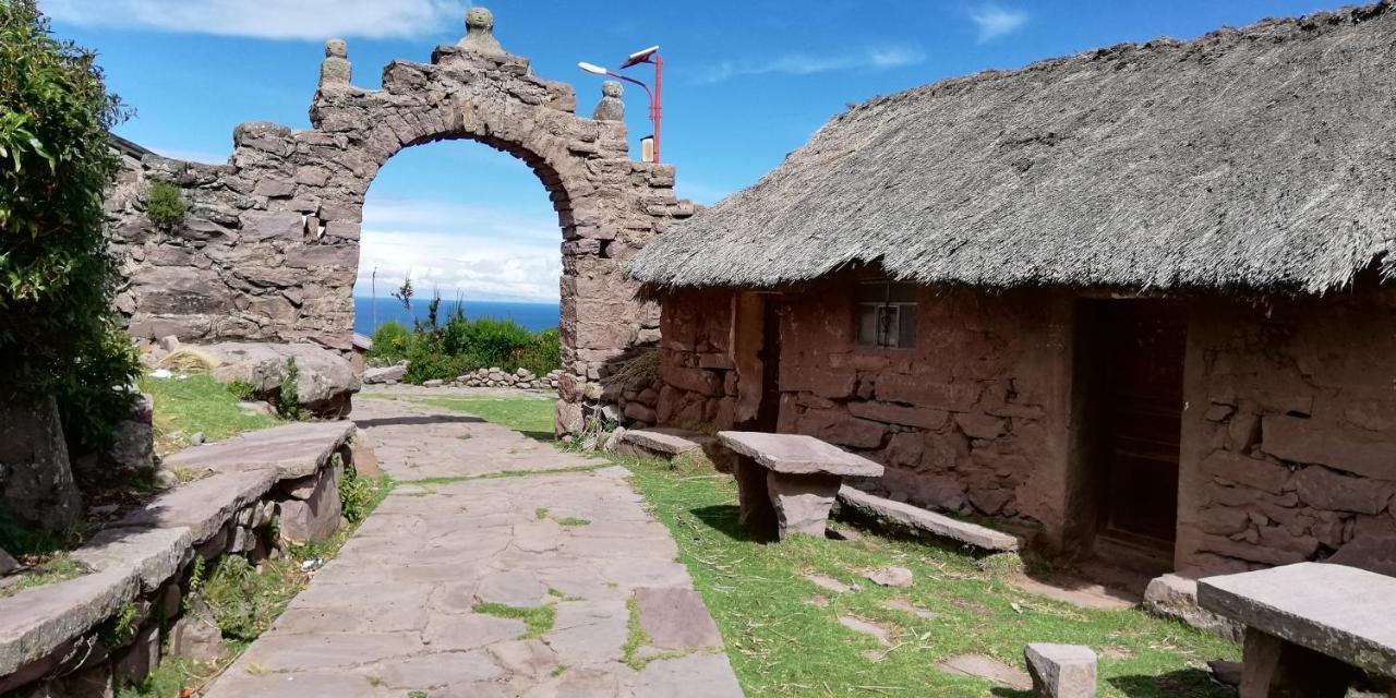 Taquile Hospedaje Mario Huillanopampa Exterior foto